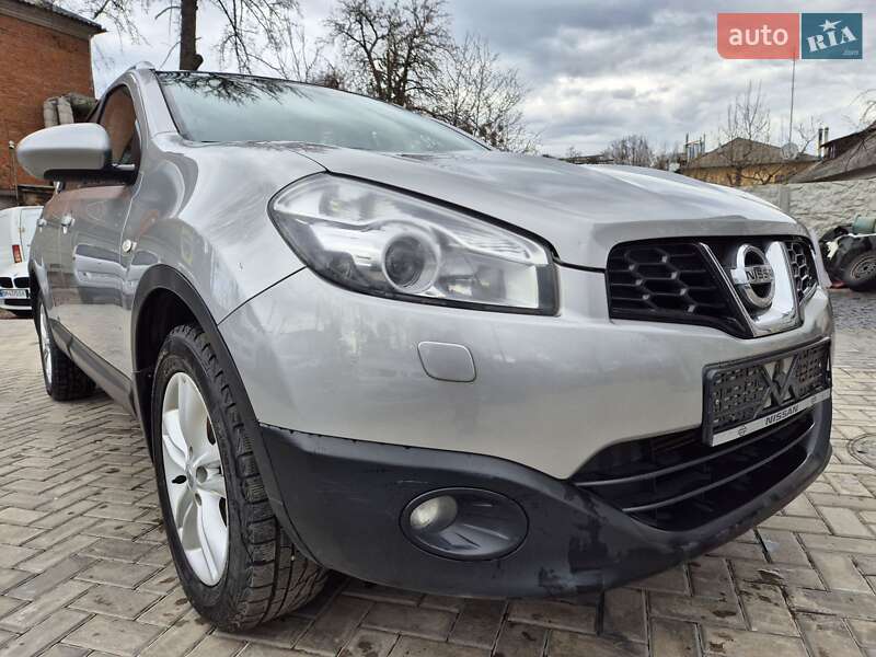 Позашляховик / Кросовер Nissan Qashqai+2 2011 в Сумах