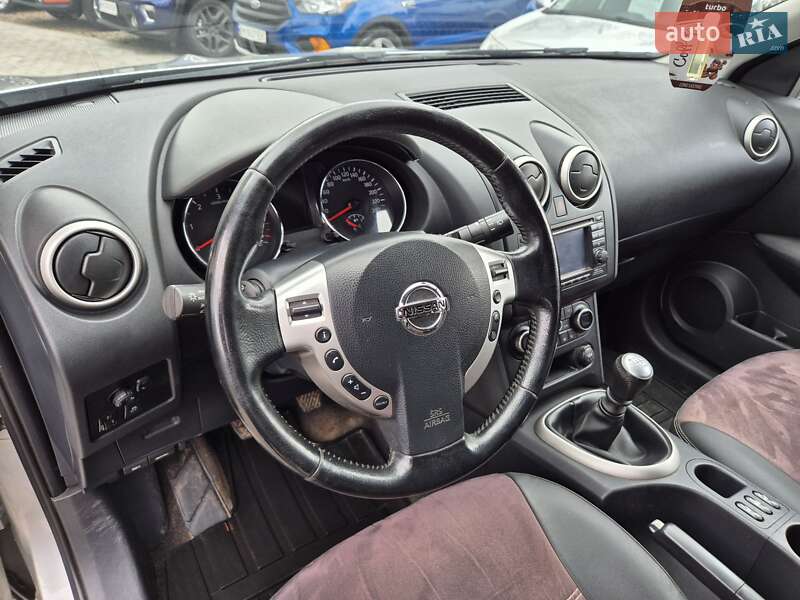 Позашляховик / Кросовер Nissan Qashqai+2 2011 в Сумах
