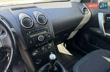 Внедорожник / Кроссовер Nissan Qashqai+2 2009 в 