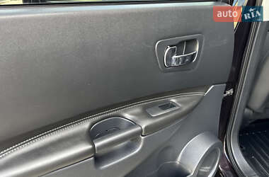 Позашляховик / Кросовер Nissan Qashqai+2 2012 в 