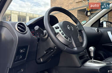 Позашляховик / Кросовер Nissan Qashqai+2 2012 в 