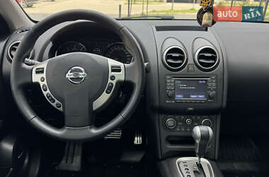 Позашляховик / Кросовер Nissan Qashqai+2 2012 в 