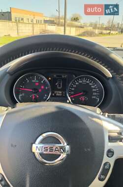 Позашляховик / Кросовер Nissan Qashqai+2 2010 в 