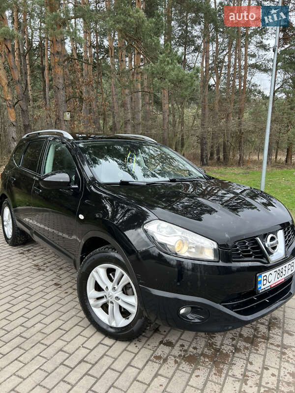 Внедорожник / Кроссовер Nissan Qashqai+2 2010 в 