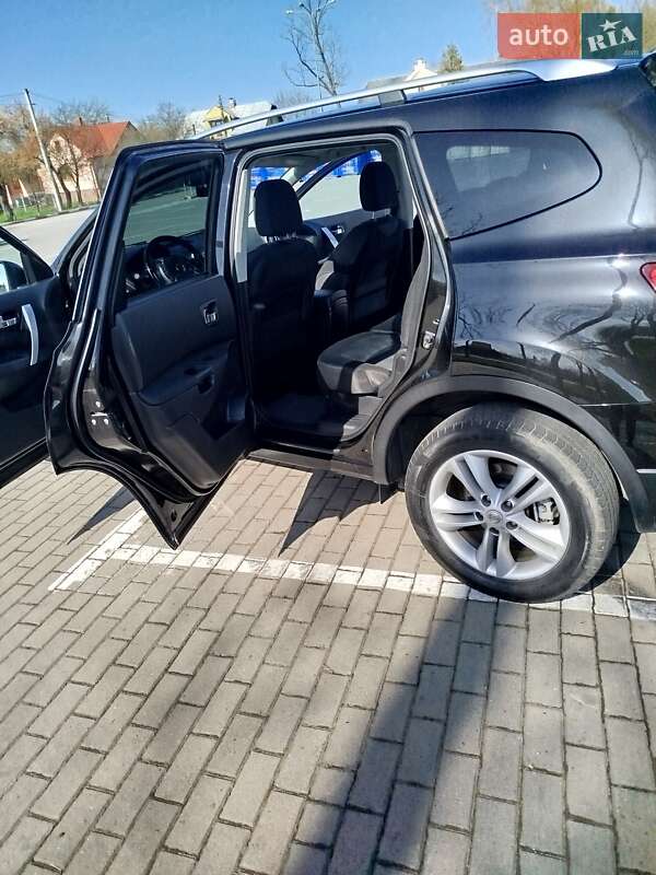 Позашляховик / Кросовер Nissan Qashqai+2 2010 в Коломиї