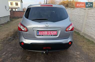 Позашляховик / Кросовер Nissan Qashqai+2 2012 в 