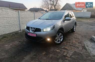 Позашляховик / Кросовер Nissan Qashqai+2 2012 в 