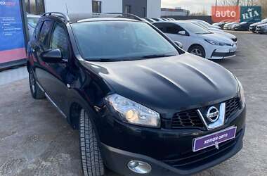 Позашляховик / Кросовер Nissan Qashqai+2 2011 в 