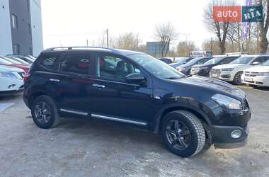 Позашляховик / Кросовер Nissan Qashqai+2 2011 в 