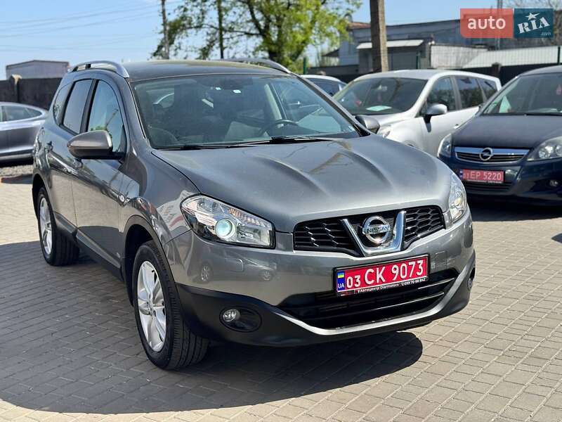 Позашляховик / Кросовер Nissan Qashqai+2 2011 в Полтаві