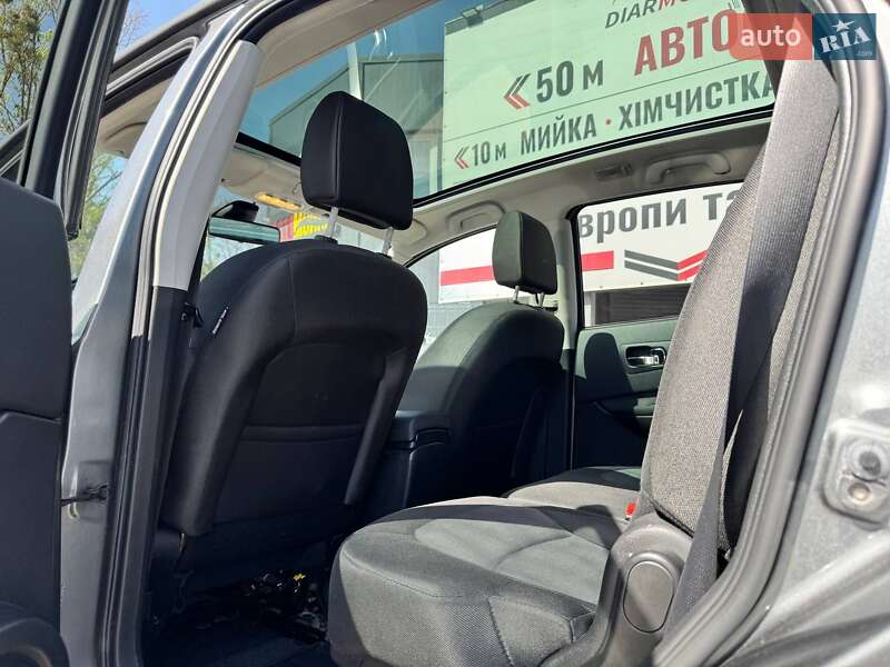 Позашляховик / Кросовер Nissan Qashqai+2 2011 в Полтаві