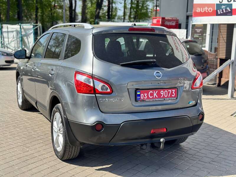 Позашляховик / Кросовер Nissan Qashqai+2 2011 в Полтаві