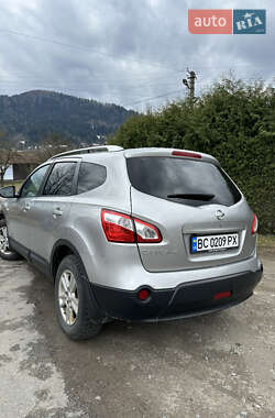 Внедорожник / Кроссовер Nissan Qashqai+2 2011 в 