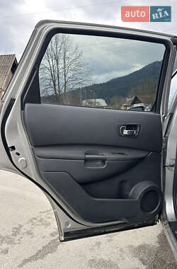 Внедорожник / Кроссовер Nissan Qashqai+2 2011 в 