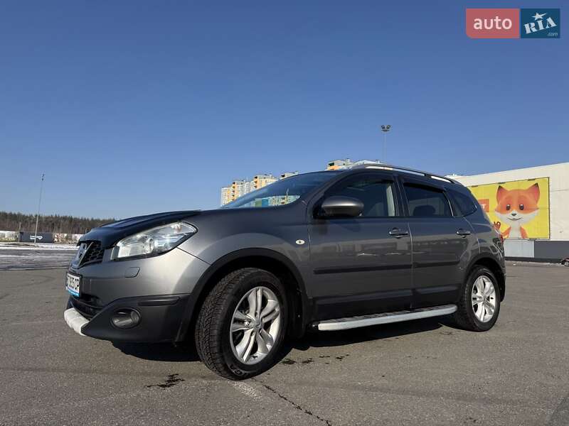 Внедорожник / Кроссовер Nissan Qashqai+2 2013 в Киеве