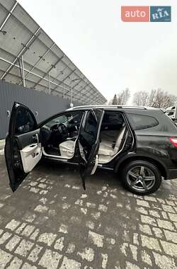 Позашляховик / Кросовер Nissan Qashqai+2 2011 в 