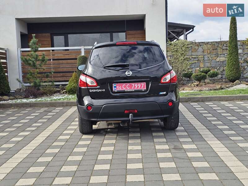 Позашляховик / Кросовер Nissan Qashqai+2 2011 в Стрию