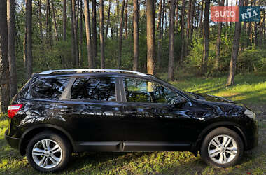 Внедорожник / Кроссовер Nissan Qashqai+2 2011 в 