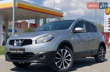 Позашляховик / Кросовер Nissan Qashqai+2 2012 в 