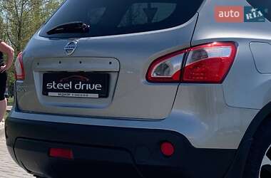 Позашляховик / Кросовер Nissan Qashqai+2 2012 в 