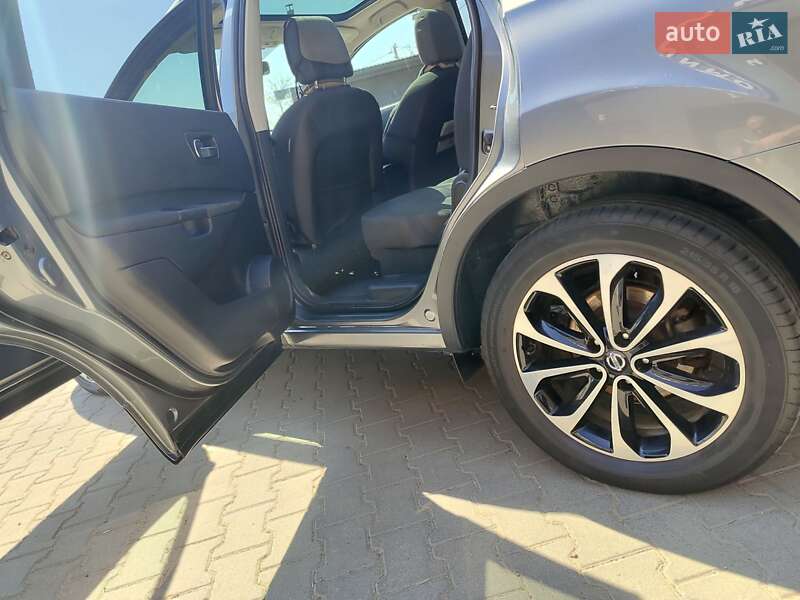 Внедорожник / Кроссовер Nissan Qashqai+2 2011 в Глыбокой