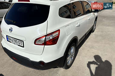 Позашляховик / Кросовер Nissan Qashqai+2 2012 в 