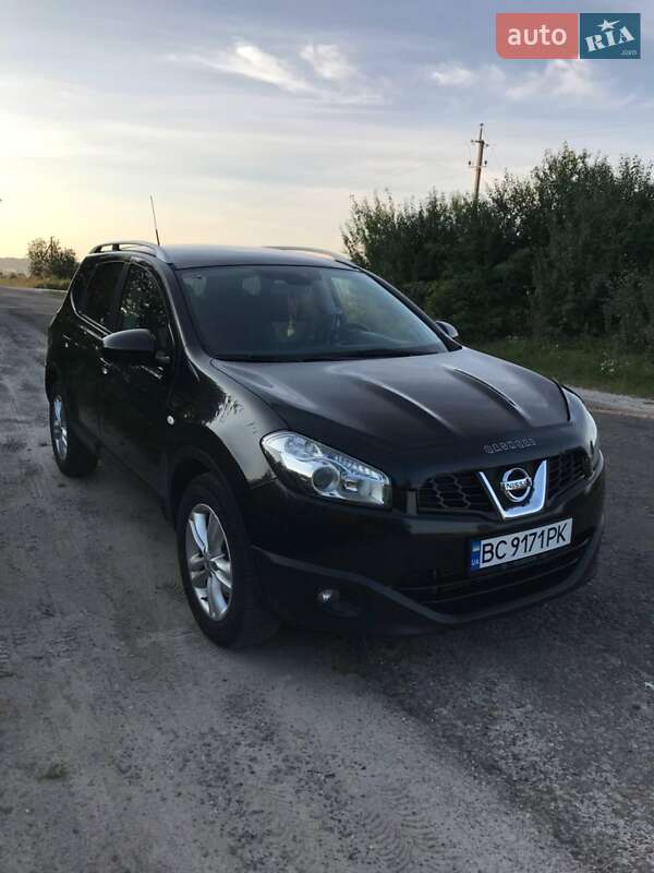 Внедорожник / Кроссовер Nissan Qashqai+2 2013 в Львове