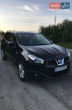 Внедорожник / Кроссовер Nissan Qashqai+2 2013 в 