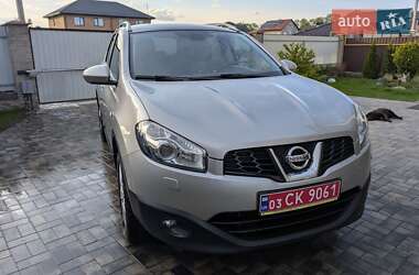 Внедорожник / Кроссовер Nissan Qashqai+2 2011 в 