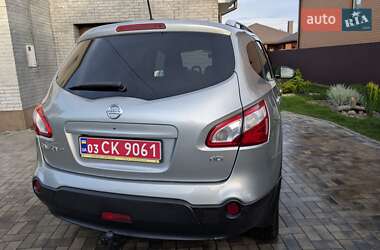 Внедорожник / Кроссовер Nissan Qashqai+2 2011 в 