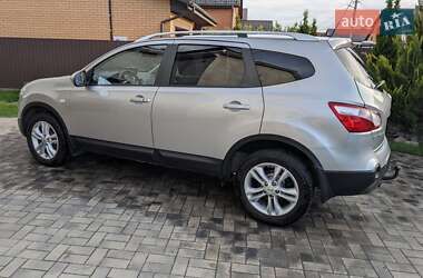 Внедорожник / Кроссовер Nissan Qashqai+2 2011 в 