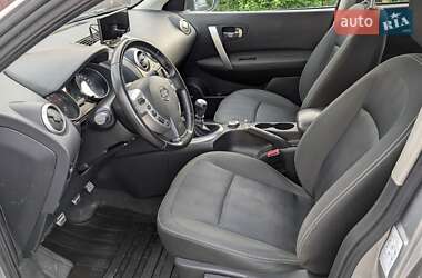Внедорожник / Кроссовер Nissan Qashqai+2 2011 в 