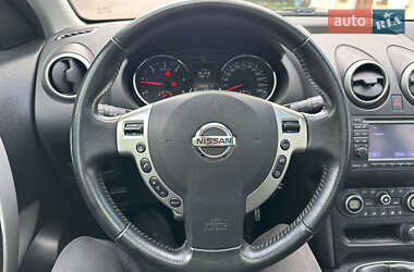Позашляховик / Кросовер Nissan Qashqai+2 2011 в 