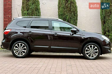 Внедорожник / Кроссовер Nissan Qashqai+2 2012 в 