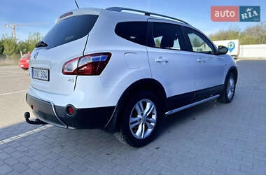 Позашляховик / Кросовер Nissan Qashqai+2 2010 в 