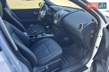 Позашляховик / Кросовер Nissan Qashqai+2 2010 в 