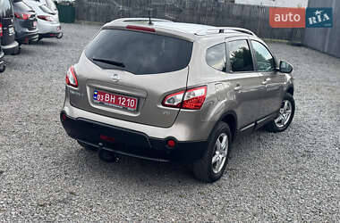 Внедорожник / Кроссовер Nissan Qashqai+2 2011 в 