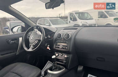 Внедорожник / Кроссовер Nissan Qashqai+2 2011 в 
