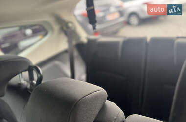 Внедорожник / Кроссовер Nissan Qashqai+2 2011 в 