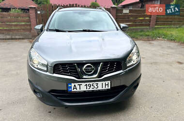 Позашляховик / Кросовер Nissan Qashqai+2 2013 в 
