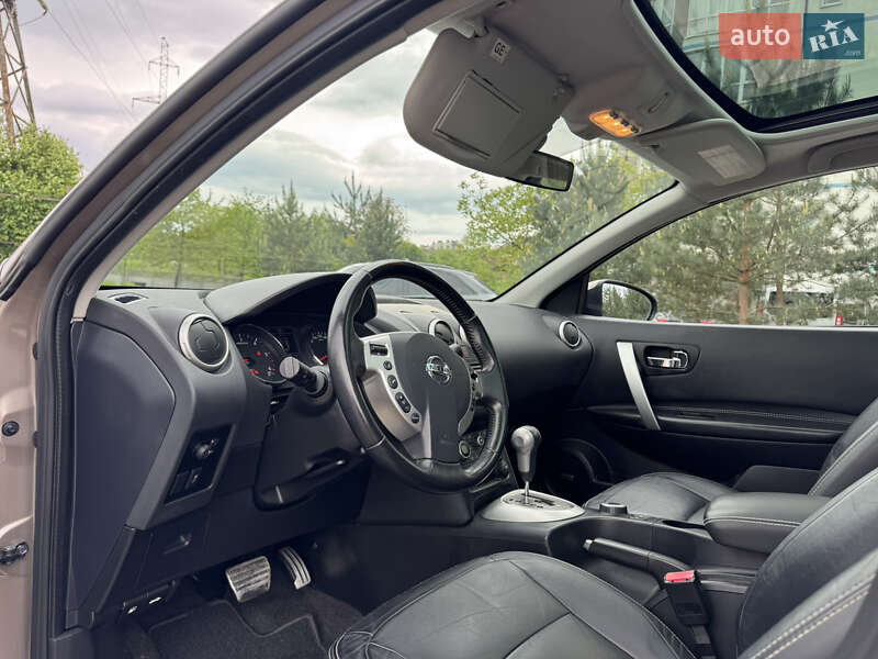Внедорожник / Кроссовер Nissan Qashqai+2 2010 в Ивано-Франковске