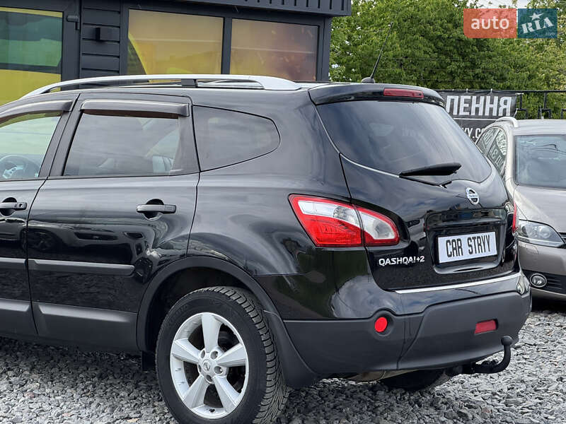 Позашляховик / Кросовер Nissan Qashqai+2 2010 в Стрию