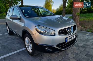 Позашляховик / Кросовер Nissan Qashqai+2 2010 в 