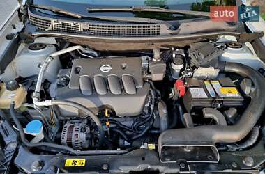 Позашляховик / Кросовер Nissan Qashqai+2 2010 в 