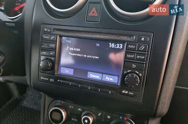 Позашляховик / Кросовер Nissan Qashqai+2 2010 в 