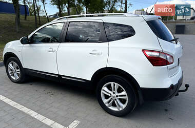 Позашляховик / Кросовер Nissan Qashqai+2 2012 в 