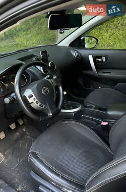 Внедорожник / Кроссовер Nissan Qashqai+2 2013 в 