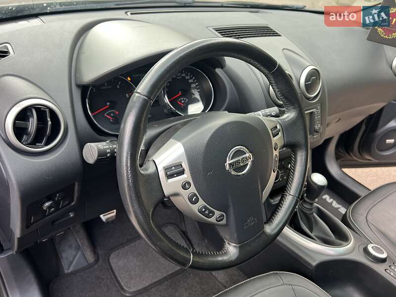 Внедорожник / Кроссовер Nissan Qashqai+2 2012 в Нежине