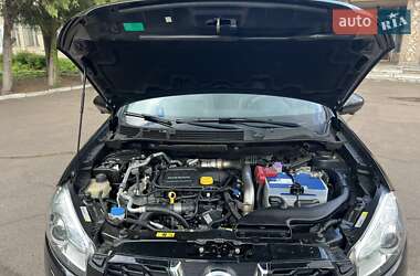 Внедорожник / Кроссовер Nissan Qashqai+2 2012 в 