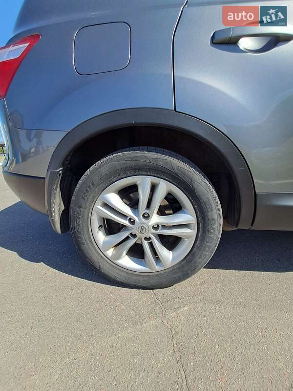 Внедорожник / Кроссовер Nissan Qashqai+2 2011 в Кременчуге